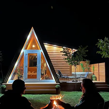 Honey Glamping Resort With Jacuzzi توميسلاف غراد المظهر الخارجي الصورة
