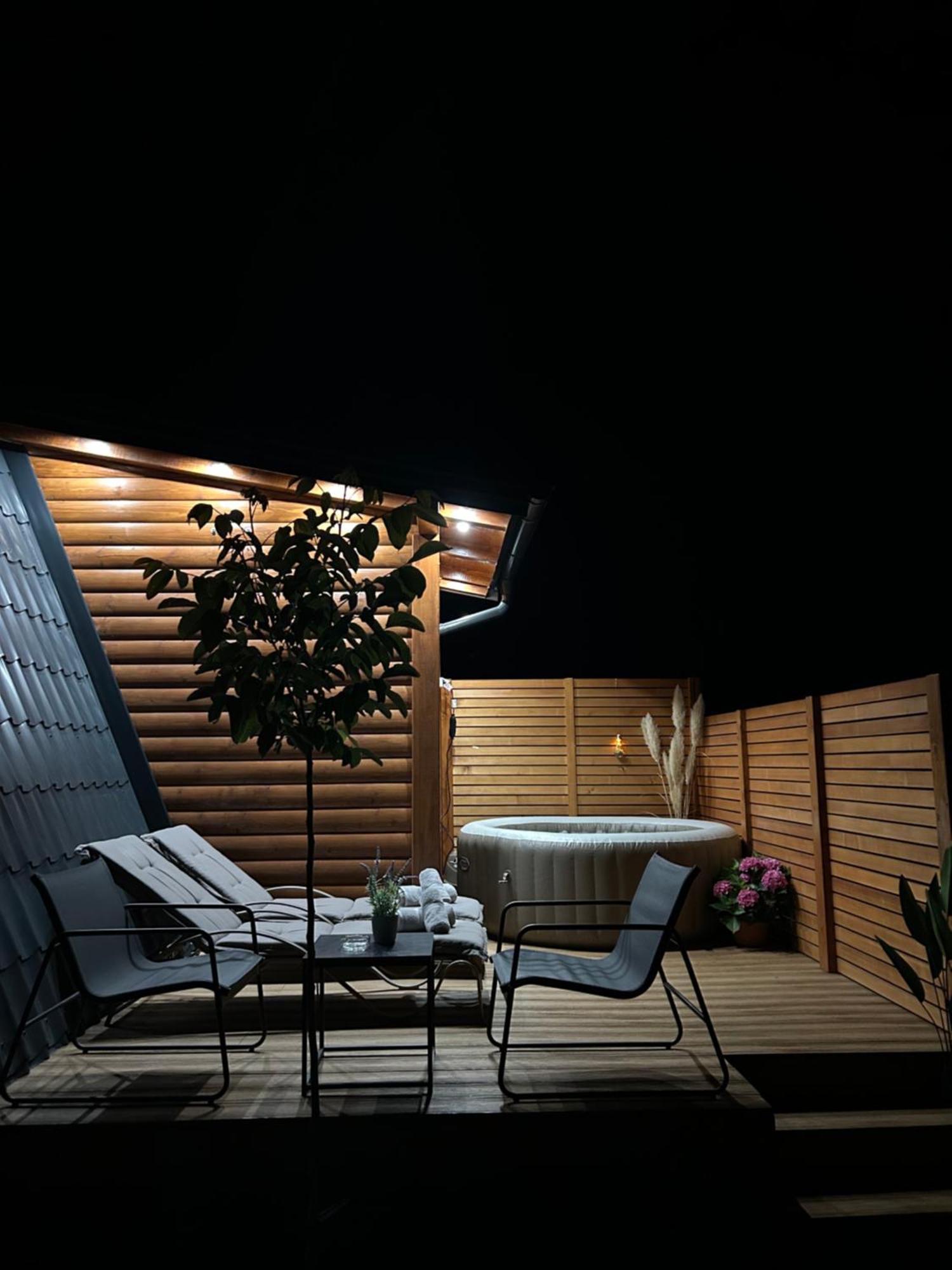 Honey Glamping With Jacuzzi Chalet Tomislavgrad