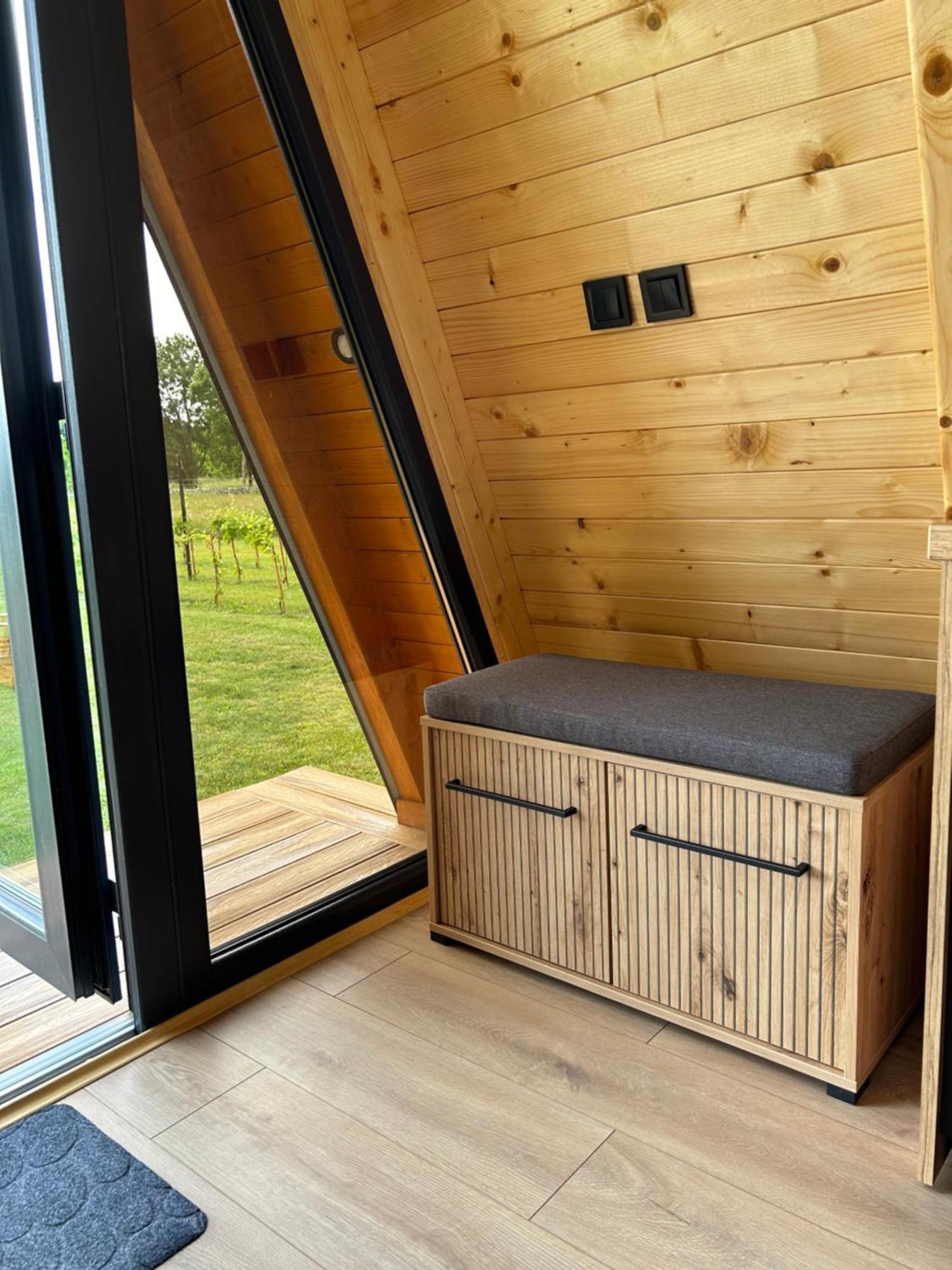 Honey Glamping With Jacuzzi Chalet *