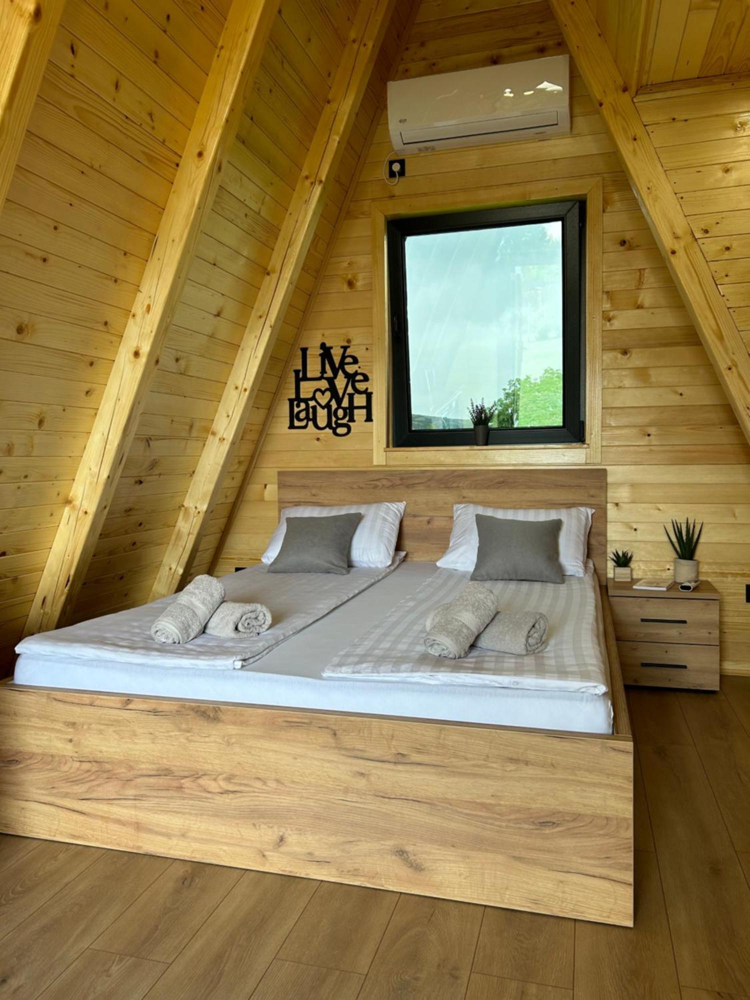 Honey Glamping With Jacuzzi * Tomislavgrad