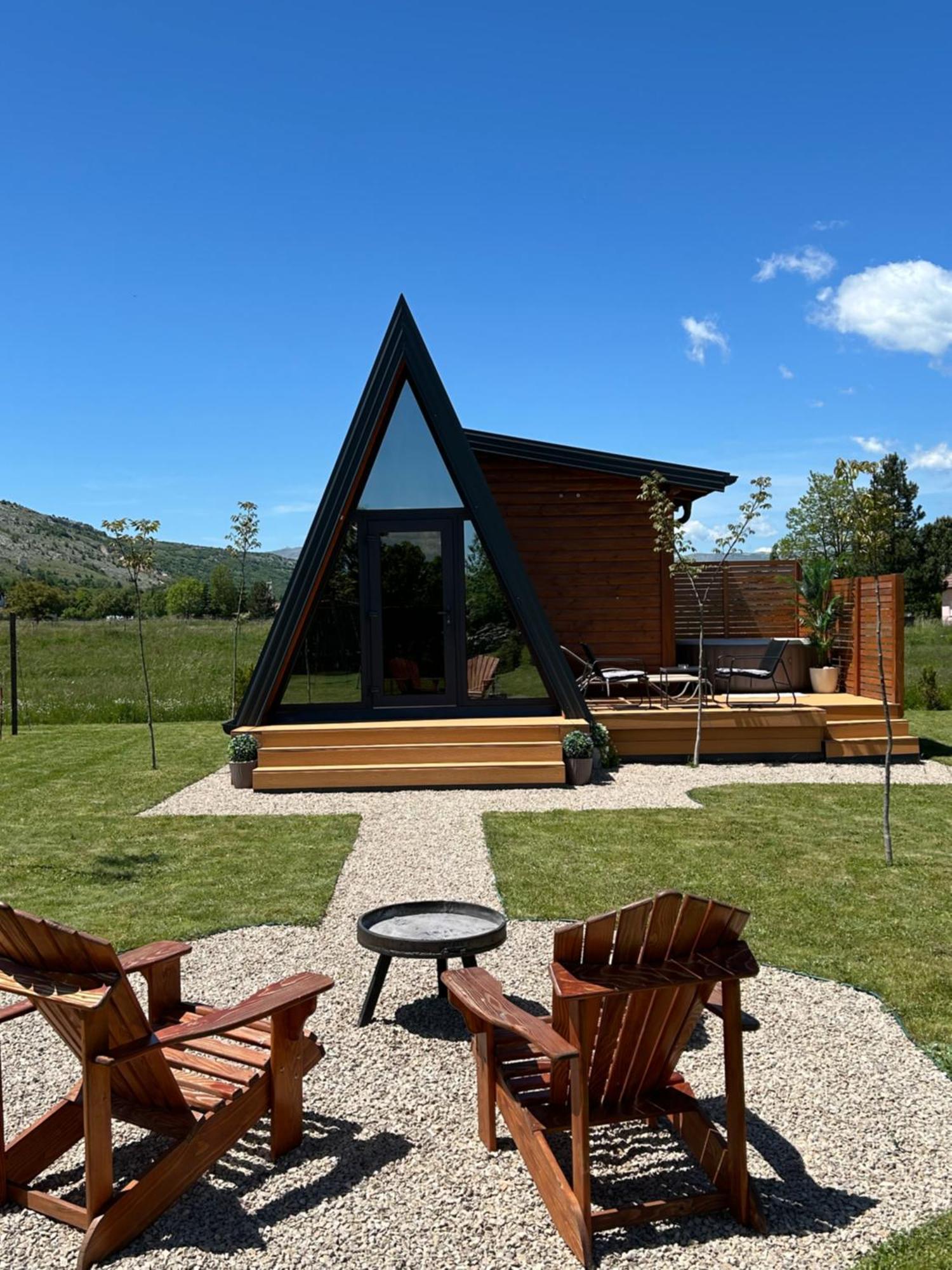 Chalet Honey Glamping With Jacuzzi *
